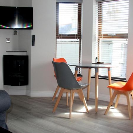 Ulsterapartments Portrush Bagian luar foto