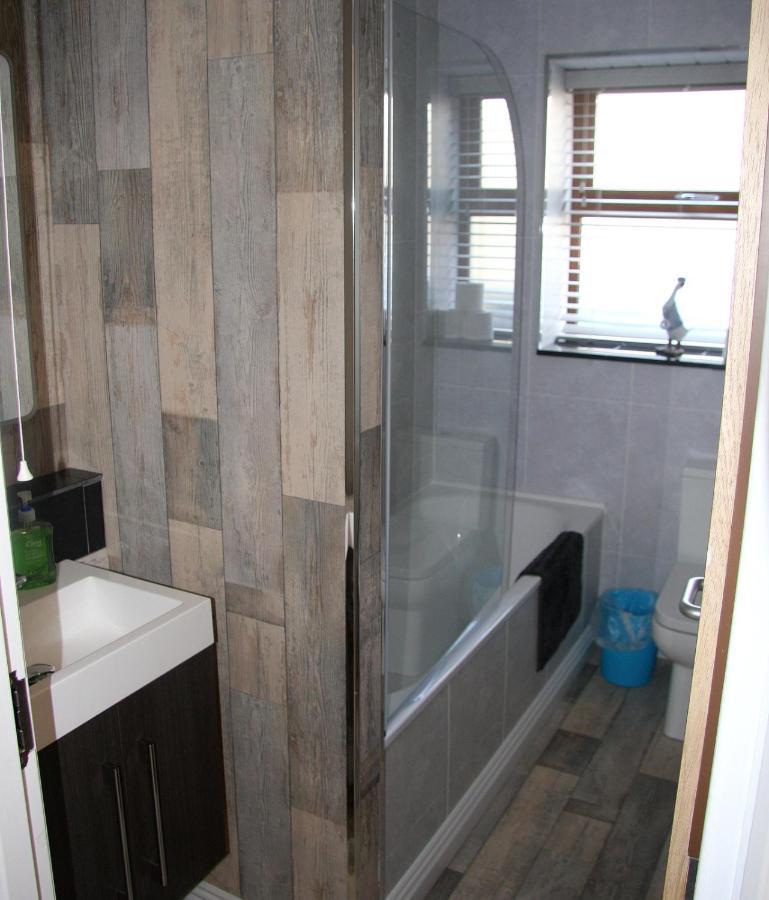 Ulsterapartments Portrush Bagian luar foto